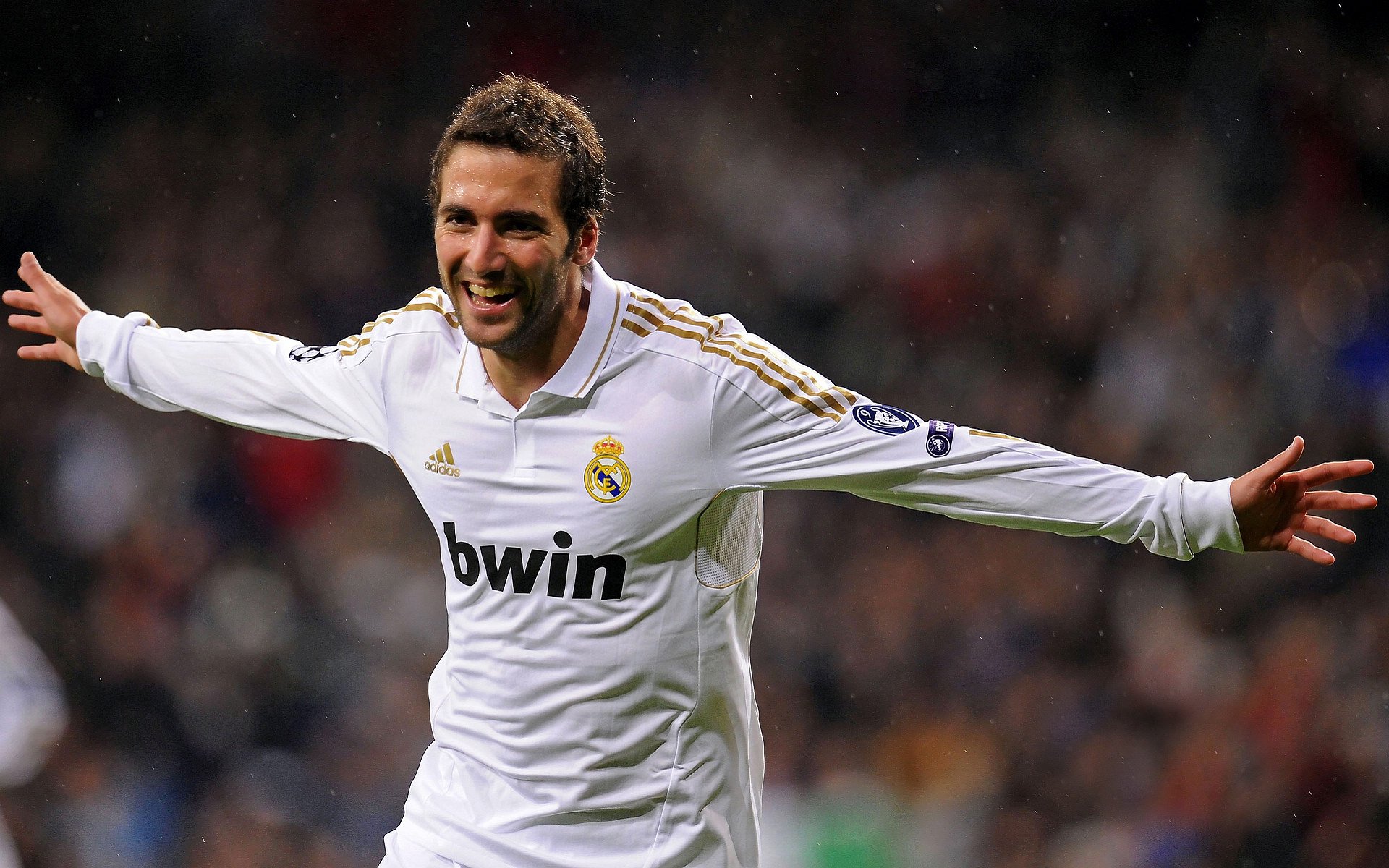 中超技术顾问团引入海外专家提升比赛技术含量，中超咨询